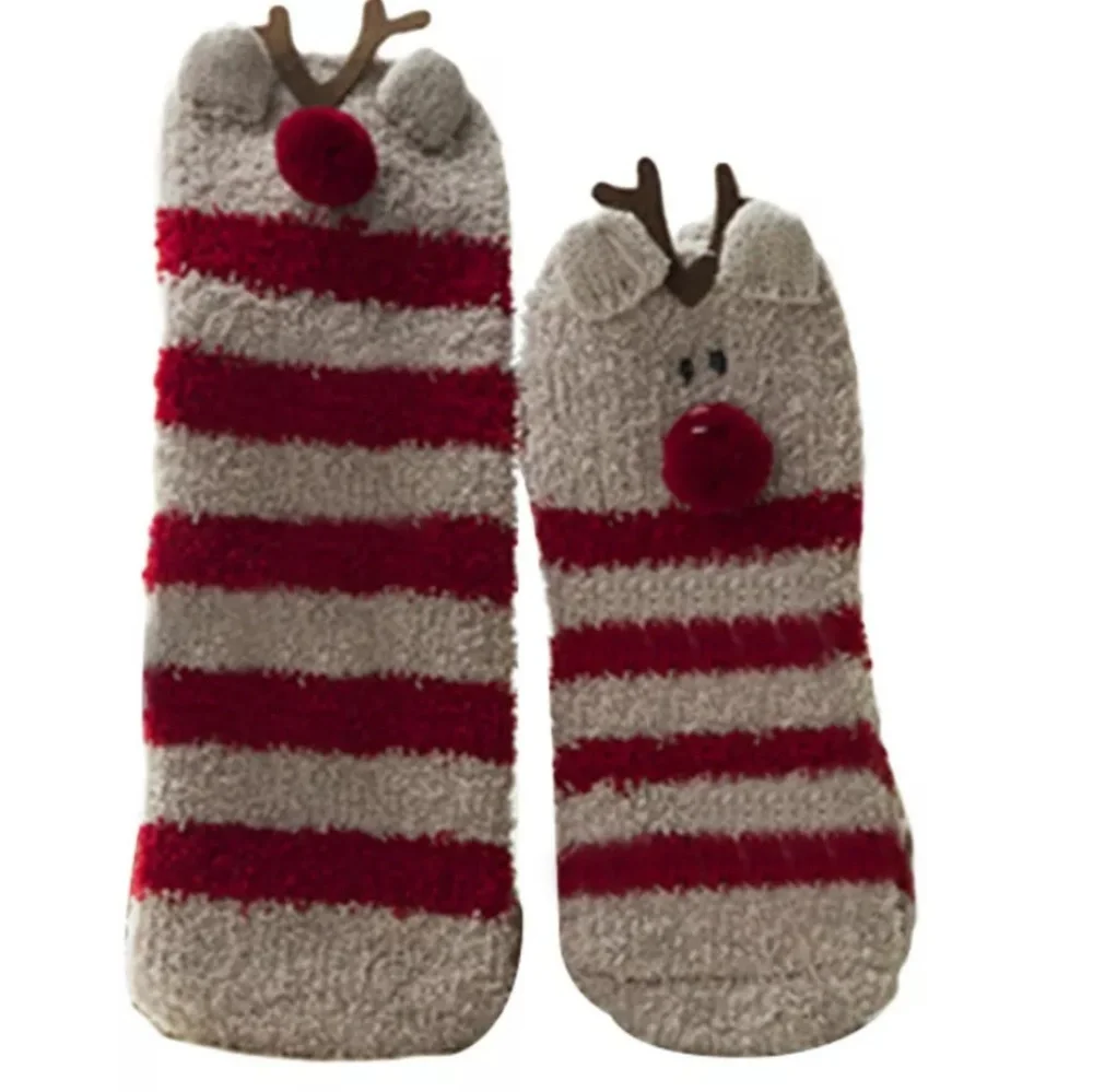 ❤️10/$20 New cute warm cozy reindeer socks Christmas